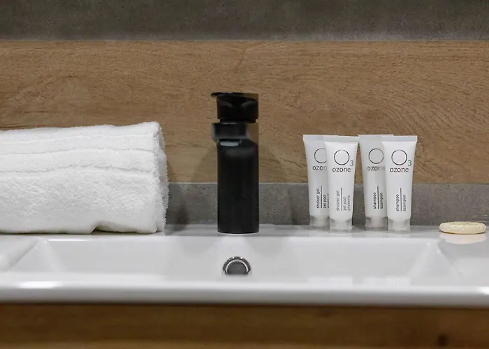 Atmospheric In With A Charming Balcony From Renters דירה שצ'צ'ין